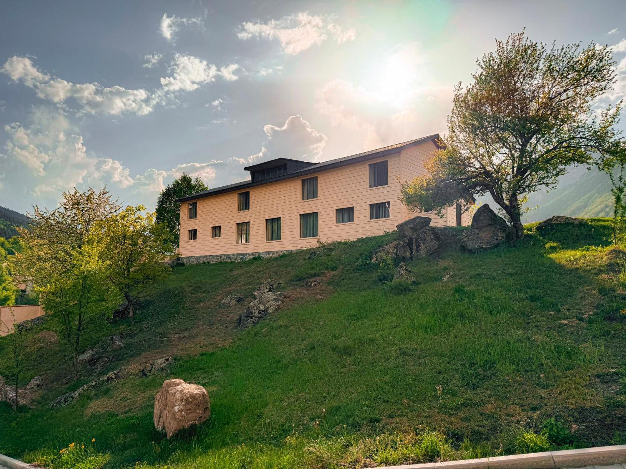 Mestiakhedi Exterior foto